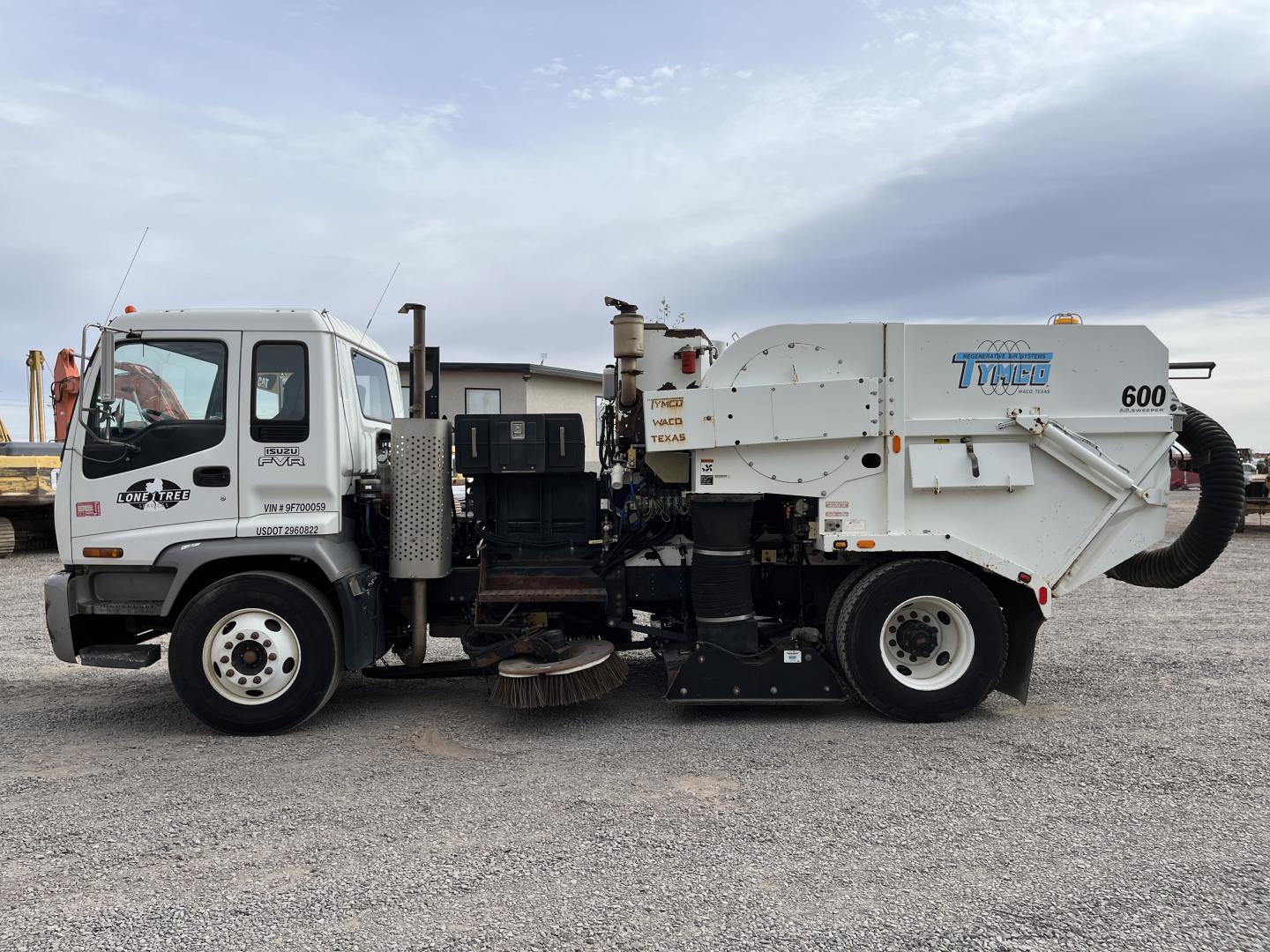 CAMION BARREDORA ISUZU JT7F042